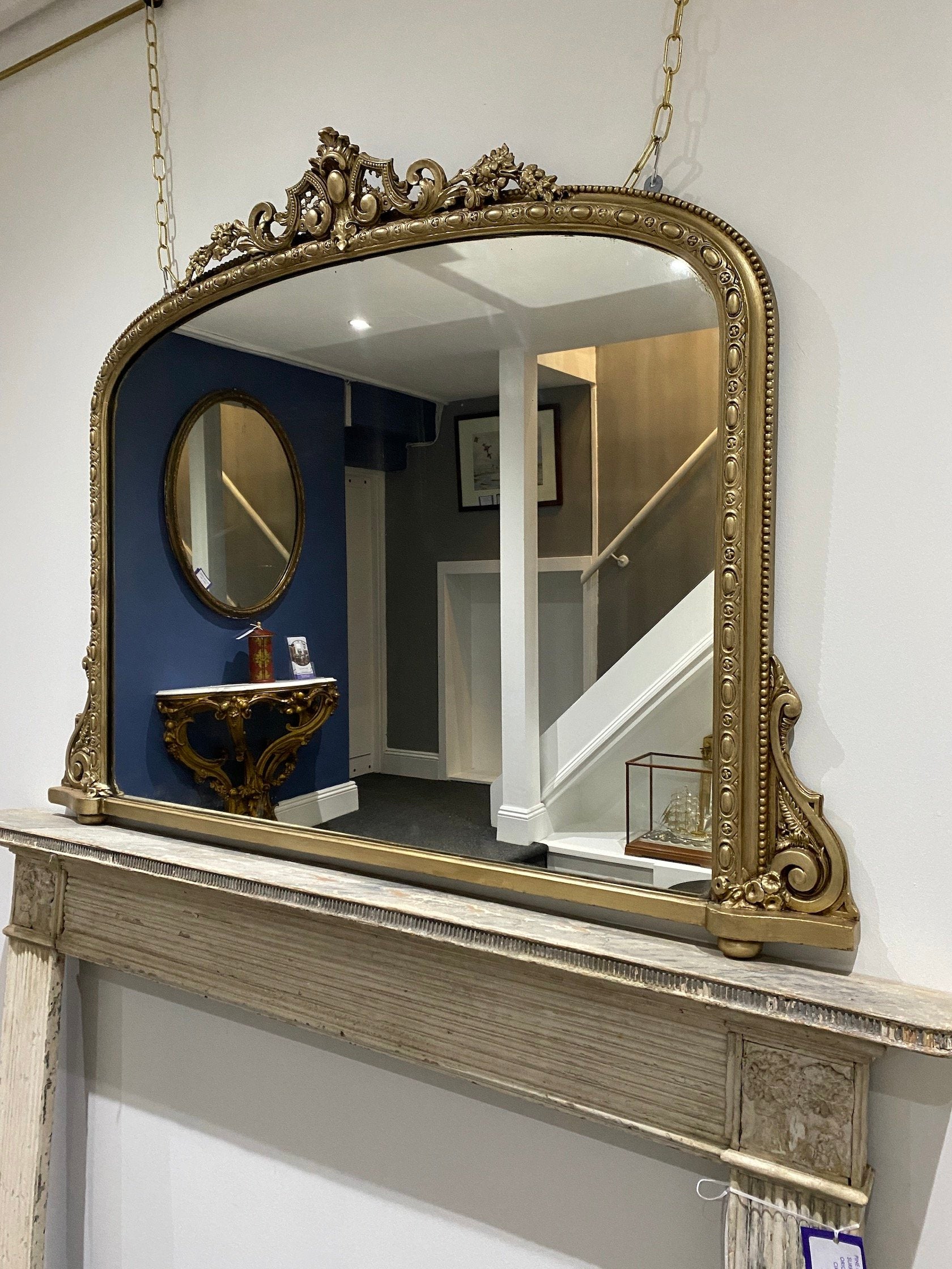 A VICTORIAN 19TH CENTURY GILT WOOD & GESSO OVER MANTLE MIRROR.