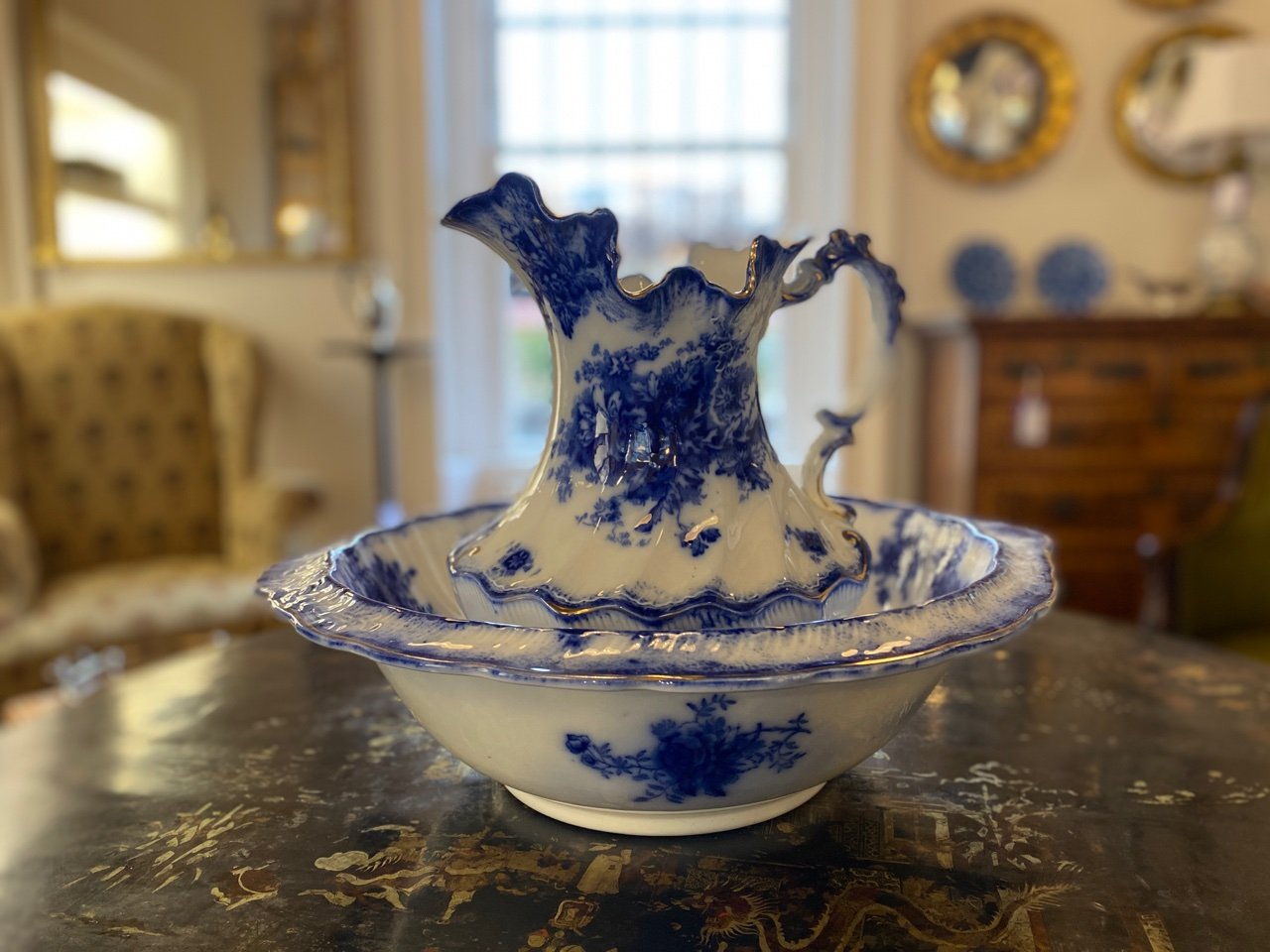 BLUE & WHITE MINTON FLOW BLUE JUG & BOWL CIRCA 1890