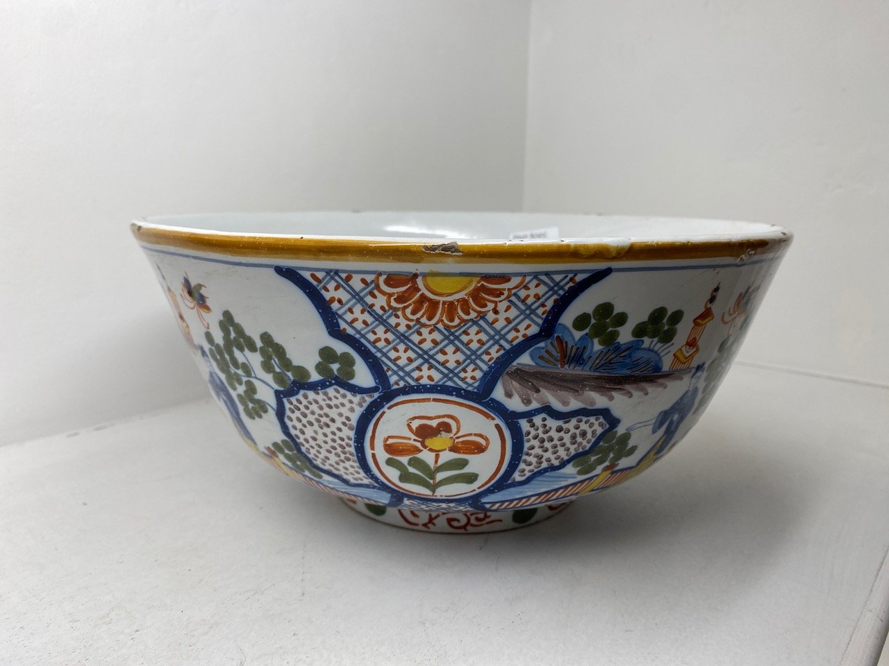 DUTCH DELFT PUNCH BOWL IN POLYCHROME COLOURS CIRCA 1770-80