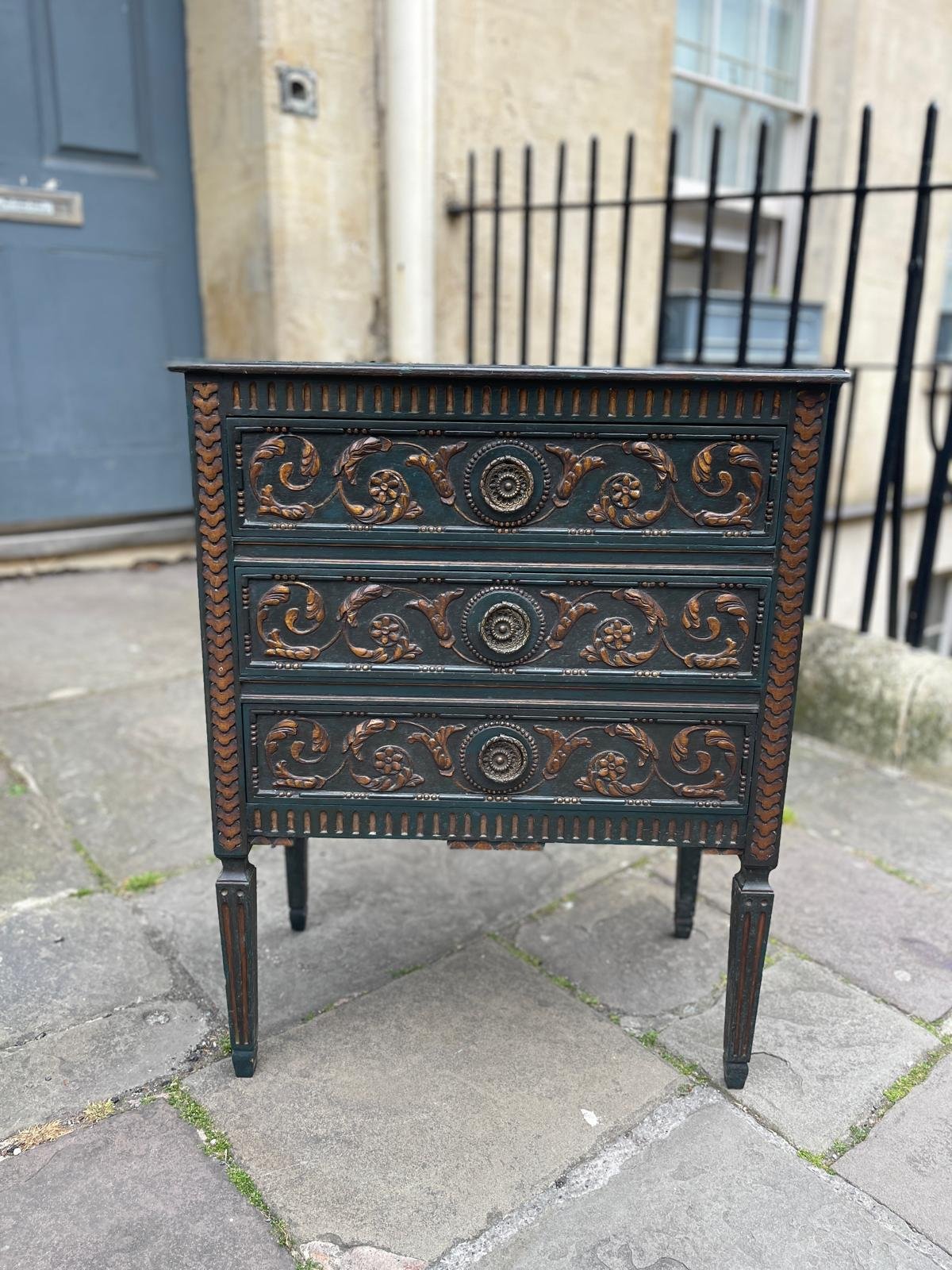 Italian 3 Drawer Comodino Chest