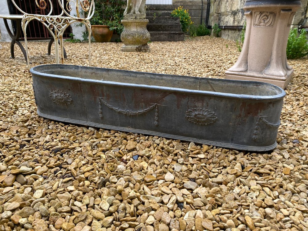 EARLY 20TH CENTURY LEAD PLANTER