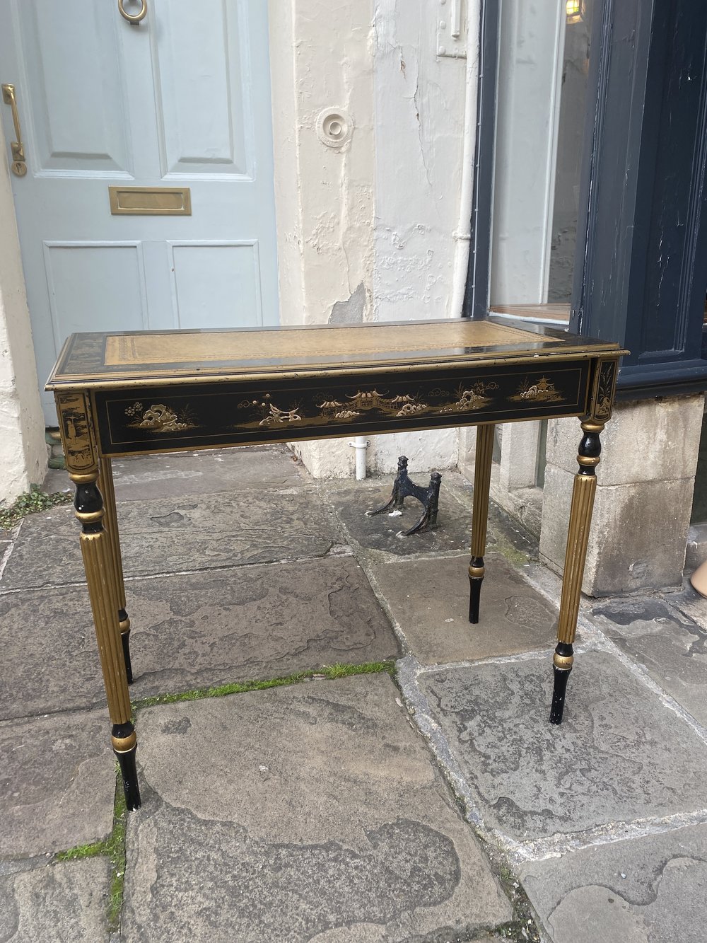 EARLY 20TH CENTURY REGENCY STYLE CHINOISERIE DESK