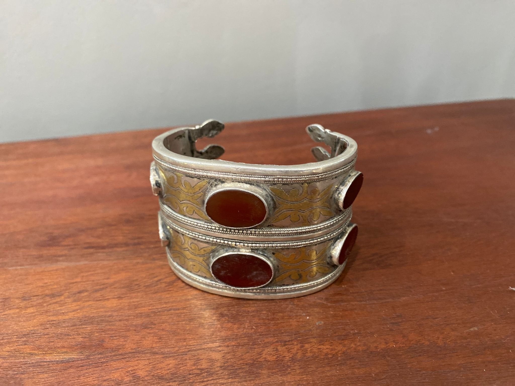 Afghan bangle with semi precious stones circa 1950 (BN526)