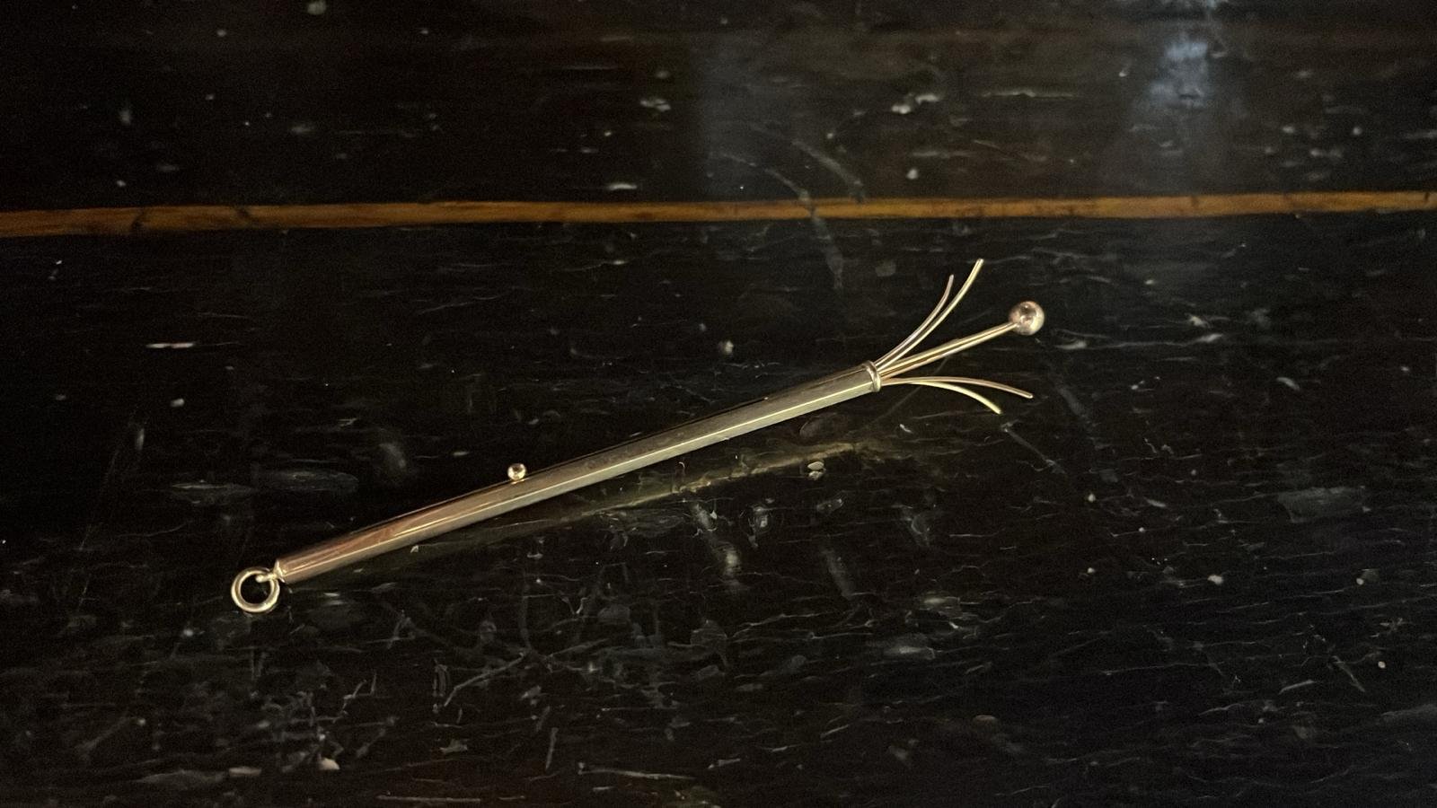 9 carat Gold swizzle stick by Sampson Morden Circa 1910 (BN932)