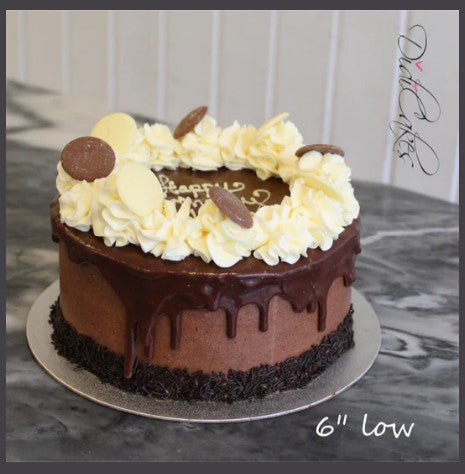 CHOCOLATE CAKE