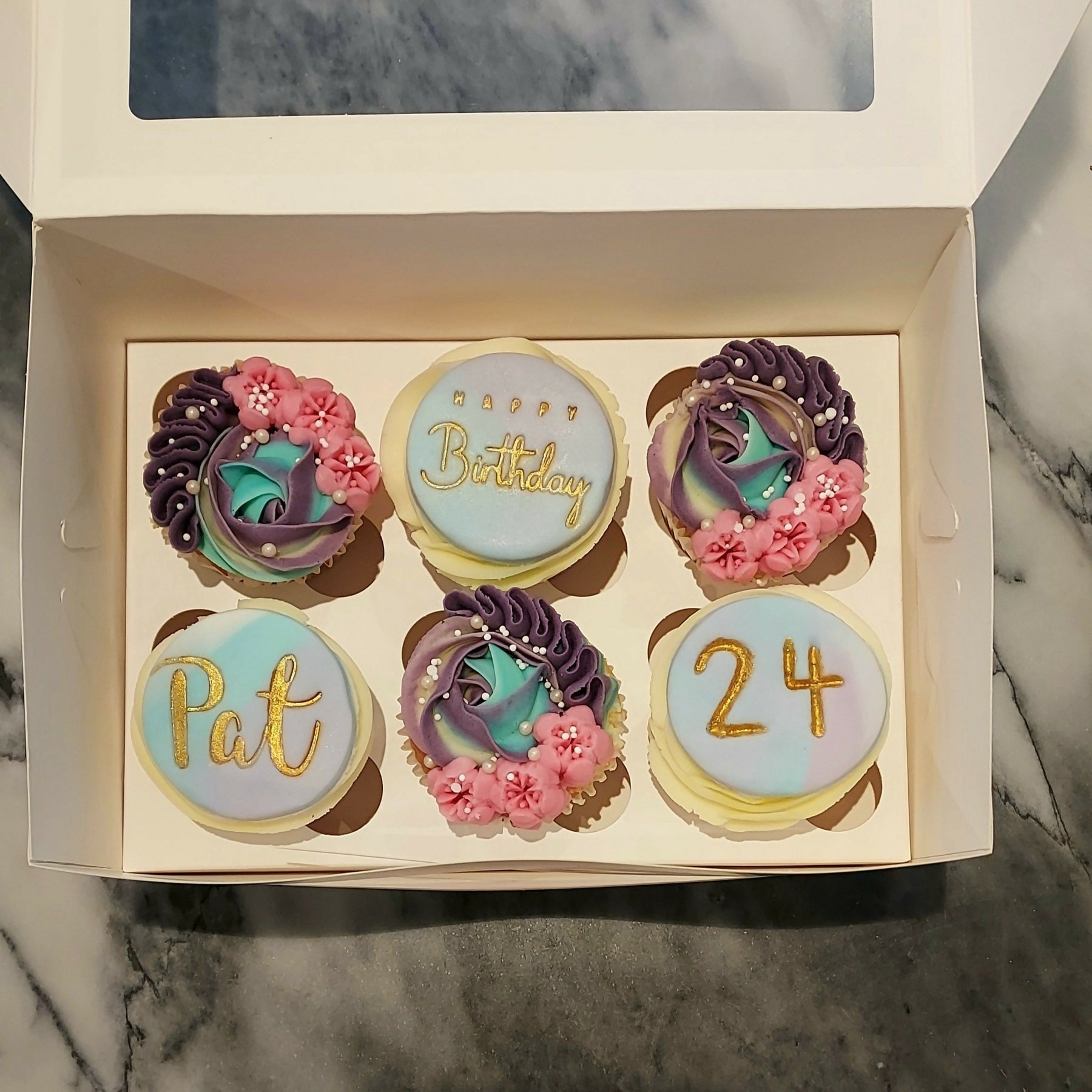 GLUTEN FREE BIRTHDAY CUPCAKE GIFTBOX